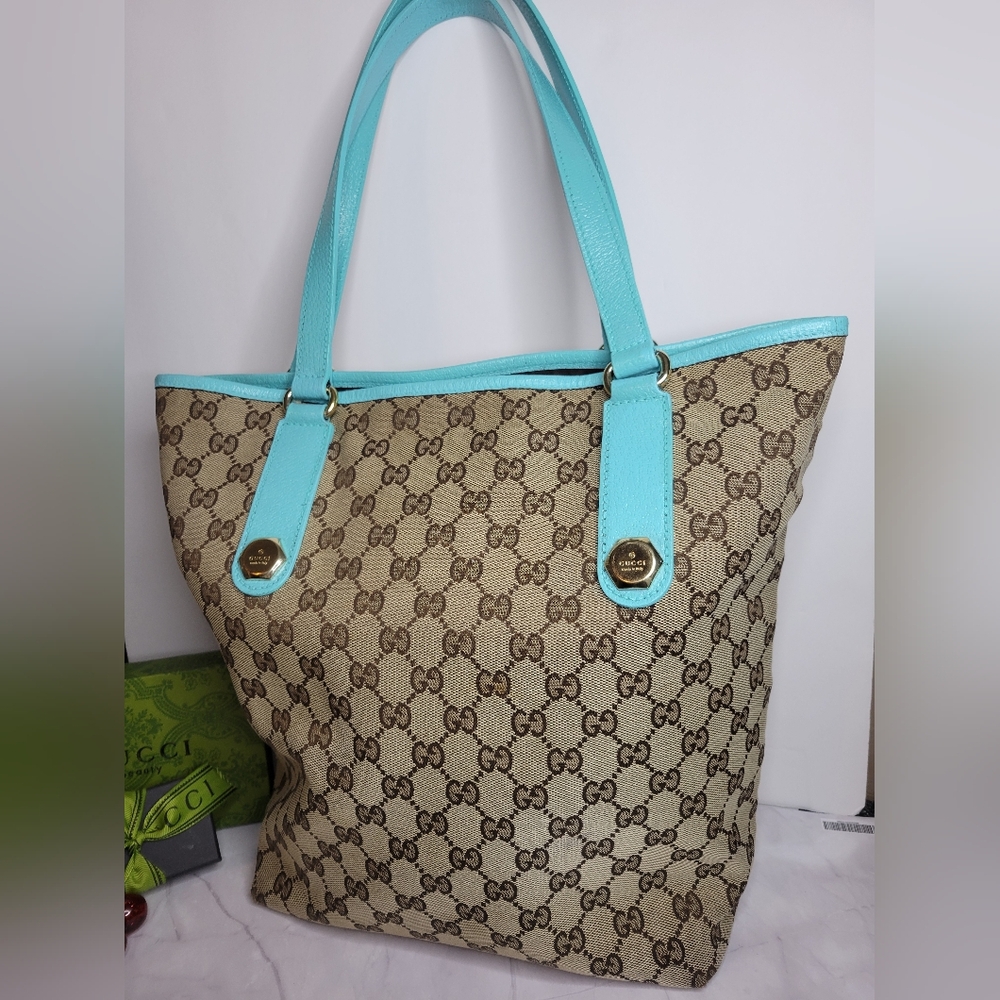 Authentic Vintage Gucci Shoulder Tote, Tiffany Blue Trim, VG Cond.